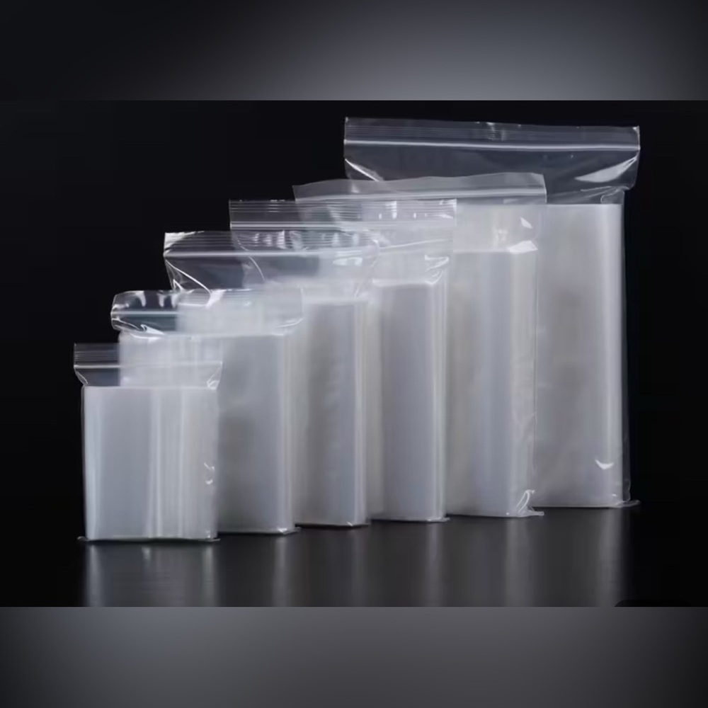 25 Plastic Zip Closure Bags 4x6”